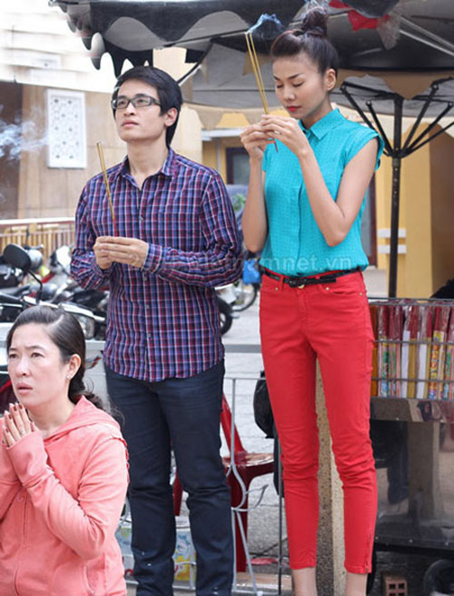 'Soi' BST quần jean màu của Thanh Hằng - 15