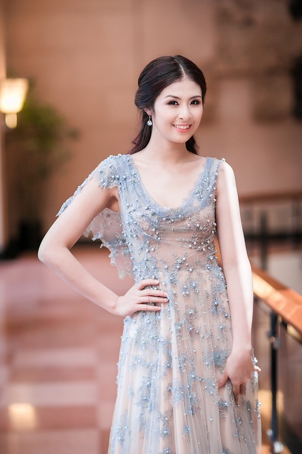 Điểm danh Hoa hậu tài sắc vẹn toàn của showbiz Việt 19