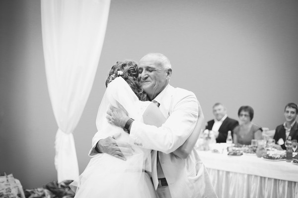 Khoảnh khắc cảm động của cha và con gái trong ngày cưới 9