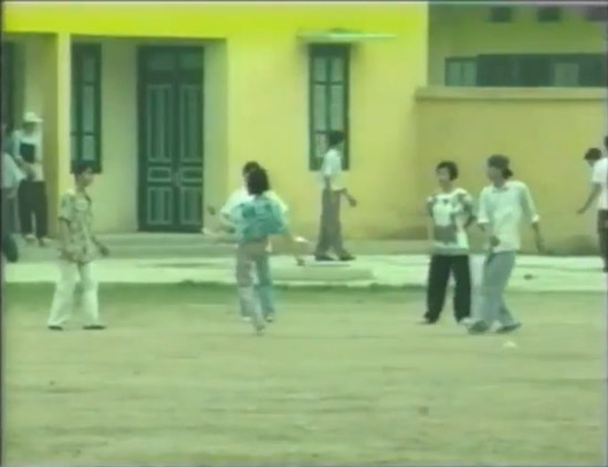 Cuộc sống của sinh viên Việt Nam năm 1994