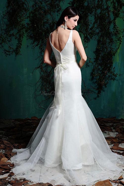 Top 10 váy đuôi cá tôn dáng tuyệt đẹp cho cô dâu - 5
