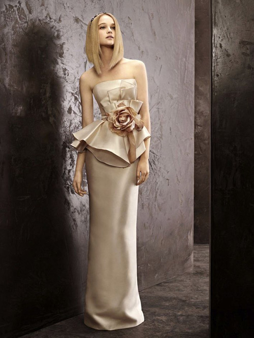 'Bóc mác' váy cưới của Jennifer Phạm - 10