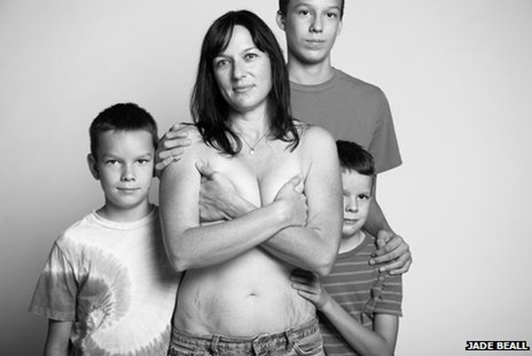 Những bức ảnh xúc động về thân hình &quot;xập xệ&quot; của phụ nữ sau sinh 11