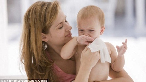 Cảnh báo: Cha mẹ nên hạn chế sử dụng khăn ướt cho con 2