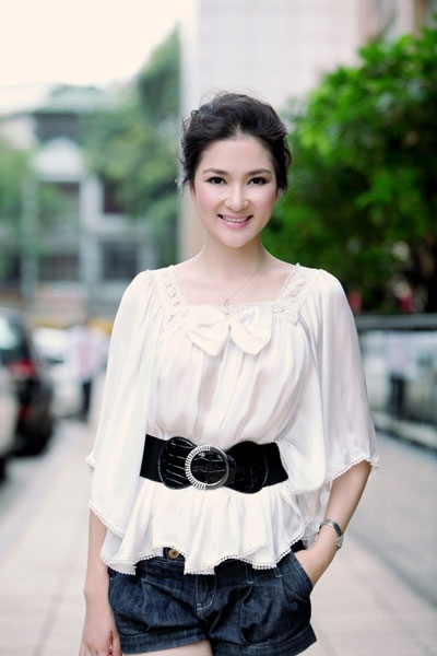 Điểm danh Hoa hậu tài sắc vẹn toàn của showbiz Việt 7