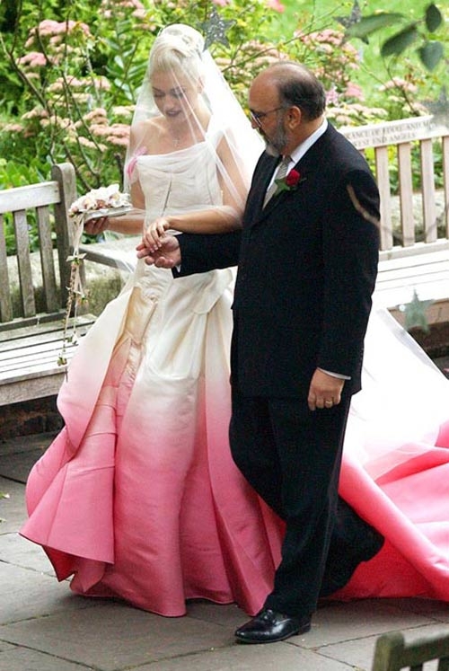 Váy cưới hồng đang lên ngôi mùa cưới - 10