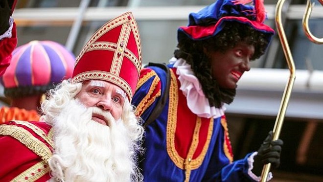 Zwarte Piet  đi cùng
