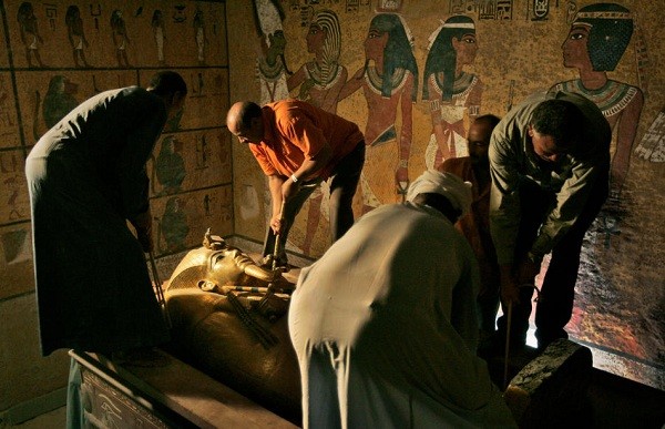 Tìm lời nguyền chết chóc đánh thức Pharaoh Tutakhamun 11