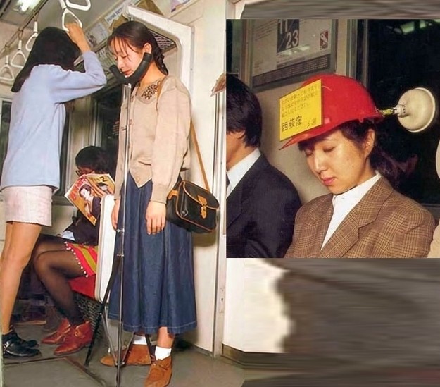 Những dụng cụ giúp ngủ gật trên tàu điện: Xuất phát từ thói quen làm việc tới kiệt sức, chuyện ngủ gục trên tàu điện trở thành một điều bình thường ở Nhật. Do đó, nhiều dụng cụ hỗ trợ thói quen này đã ra đời, từ thanh chống cằm tới mũ giữ đầu.