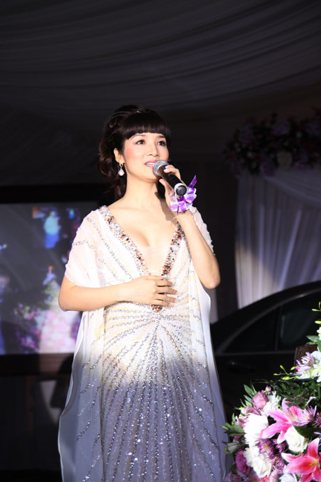 Điểm danh Hoa hậu tài sắc vẹn toàn của showbiz Việt 5