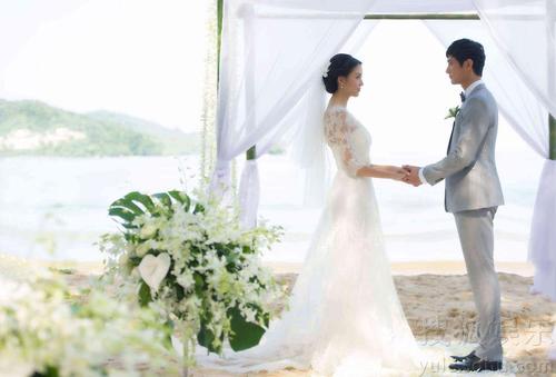 Sohu đưa tin, Hoa hậu  Thế giới 2007 Trương Tử Lâm bí mật tổ chức đám cưới ở Phuket (Thái Lan). Thái Lan.