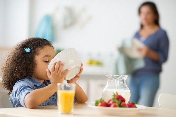 Những nguyên tắc ăn uống cho bé 1-3 tuổi mẹ nên biết 1