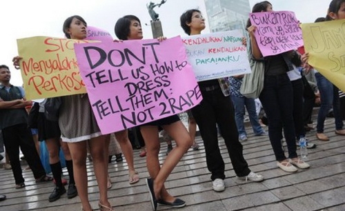 Thẩm phán Indonesia: &quot;Phụ nữ có thể thích bị hiếp dâm&quot; 1