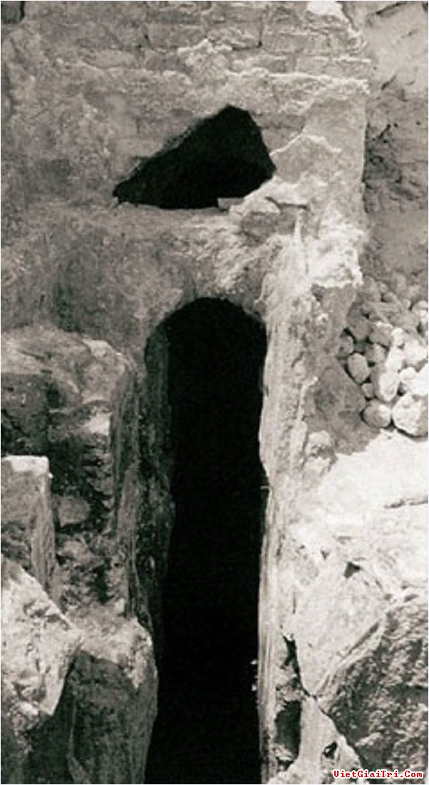 Bí ẩn đường hầm dẫn tới thế giới người chết