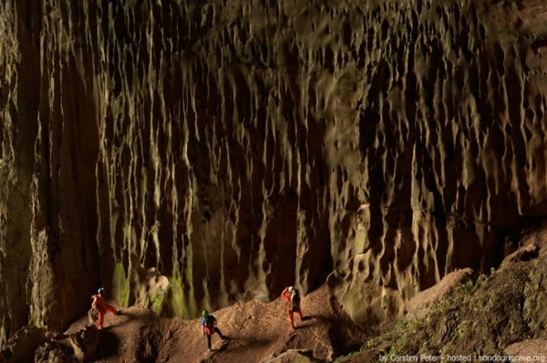 Kỳ vĩ hang động Sơn Đoòng lớn nhất thế giới