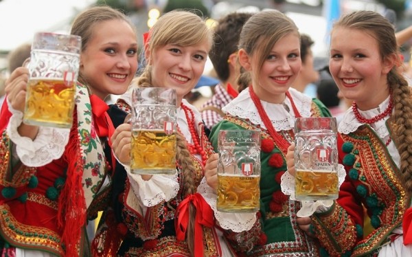 Những món ăn đặc trưng trong lễ hội bia của người Đức 8