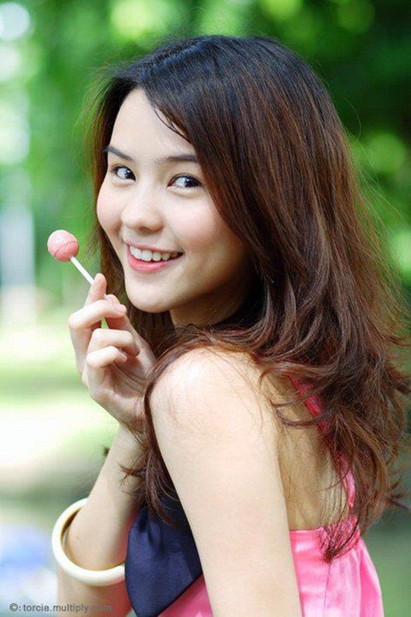 Những hot girl xinh đẹp cực nổi tiếng tại Thái Lan 25